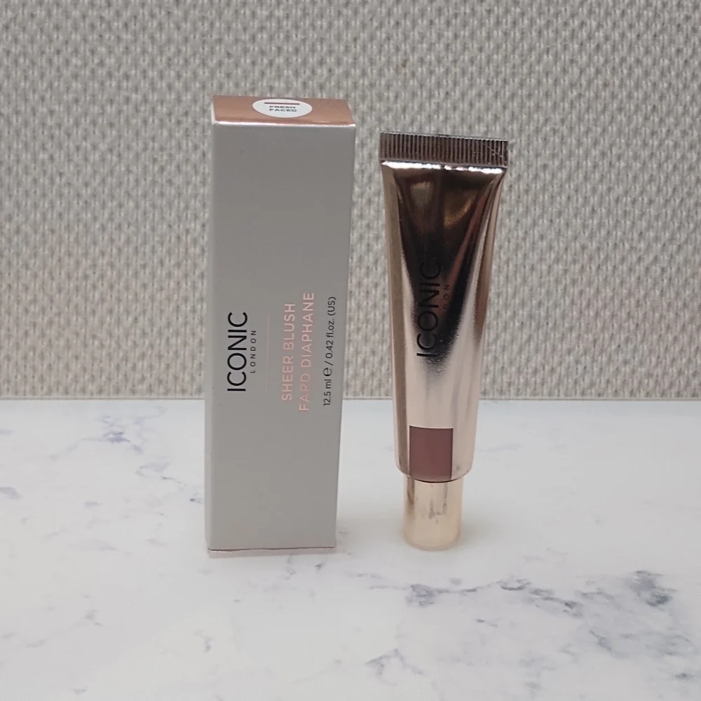 Iconic London Sheer Blush in Fresh Faced